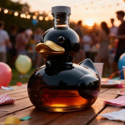 Yousheng Křišťálová láhev na whisky ve tvaru kachny Zvířecí karafa Zábavná láhev na víno ve tvaru kachny Objem 100 ml Umělecká karafa Dekorace pro bar Domov Kancelář