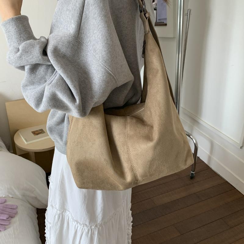 

Модная и персонализированная женская сумка-тоут, сумка под мышкой для ежедневных поездок на работу, простая однотонная матовая сумка на плечо через плечо хаки