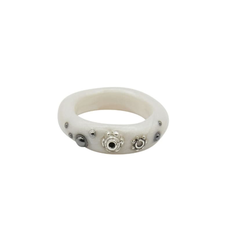 Nff Midnight Essence Ring-white