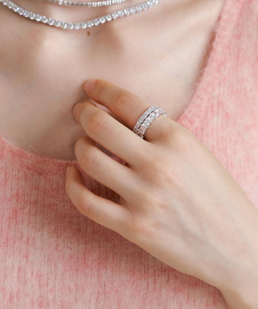Matias Square Glow Ring