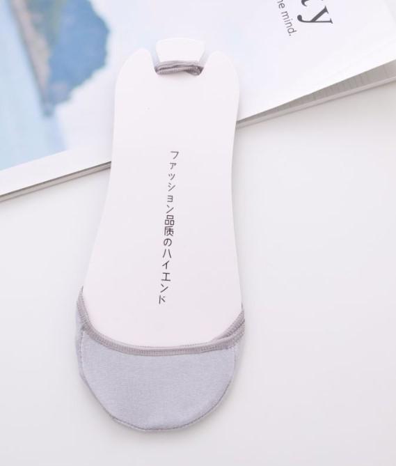 

Женские летние носки: Невидимые носки-лодочки, носки-невидимки на высоком каблуке с полупальцами на передней части стопы, нескользящие короткие носки и подтяжки. One Size