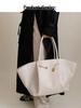Demellier Wing Dámska taška Tote s veľkou kapacitou: Taška cez rameno a crossbody New York.