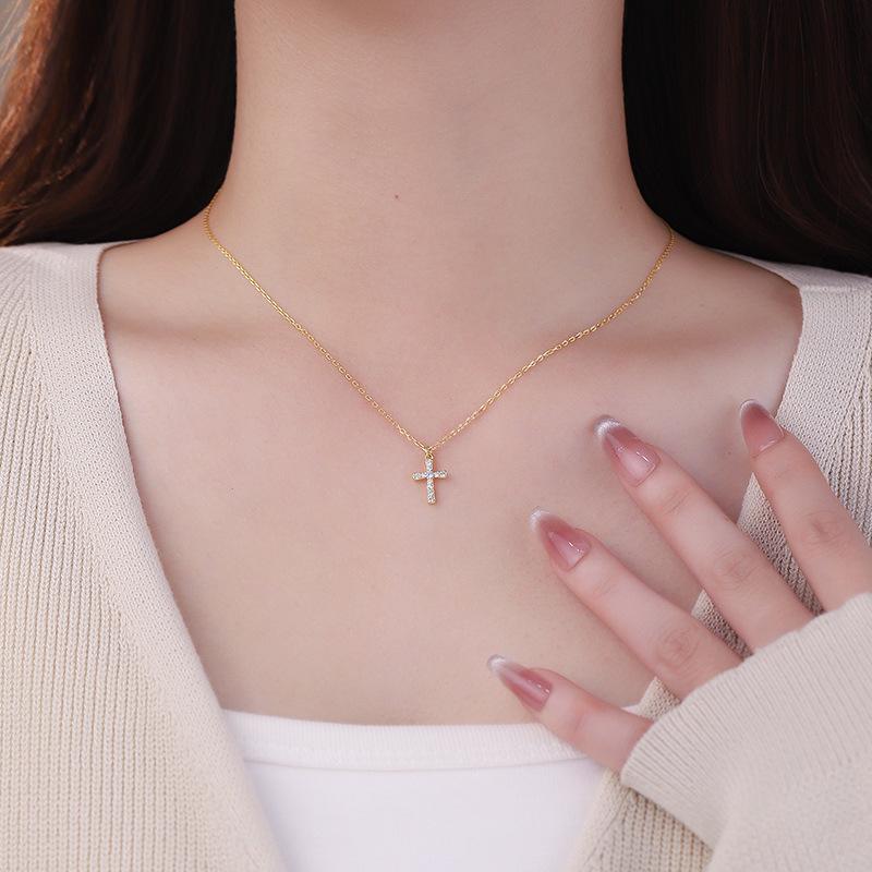 Cross Necklace Personalized and Versatile, Classic and Fashionable, Light Luxury Collar Chain