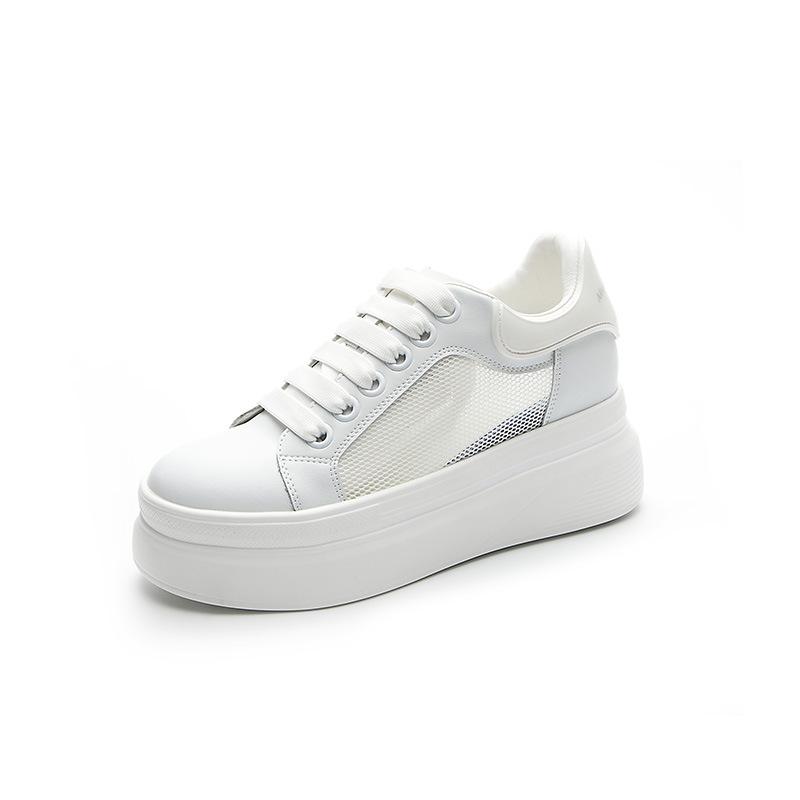 Thick Soled Platform White Shoes for Women in Autumn and Winter Plus Velvet Height Increasing Casual Sneakers for Small People