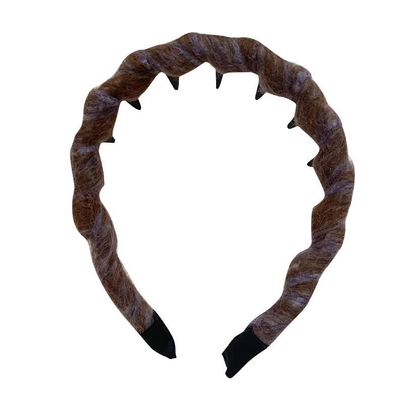 Colorful Yarn Wave Headband for Women - Autumn/Winter 2025 Anti-Slip Hair Clip & Face Washing Accessory