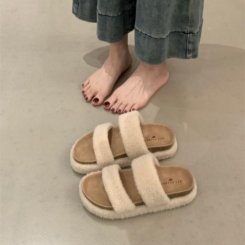 European Goods Ins Super Fire Wool Wool Shoes Thick-soled Muffins, Small People, Foreign Style, One-word Sandals, Slippers Outside Women's Shoes