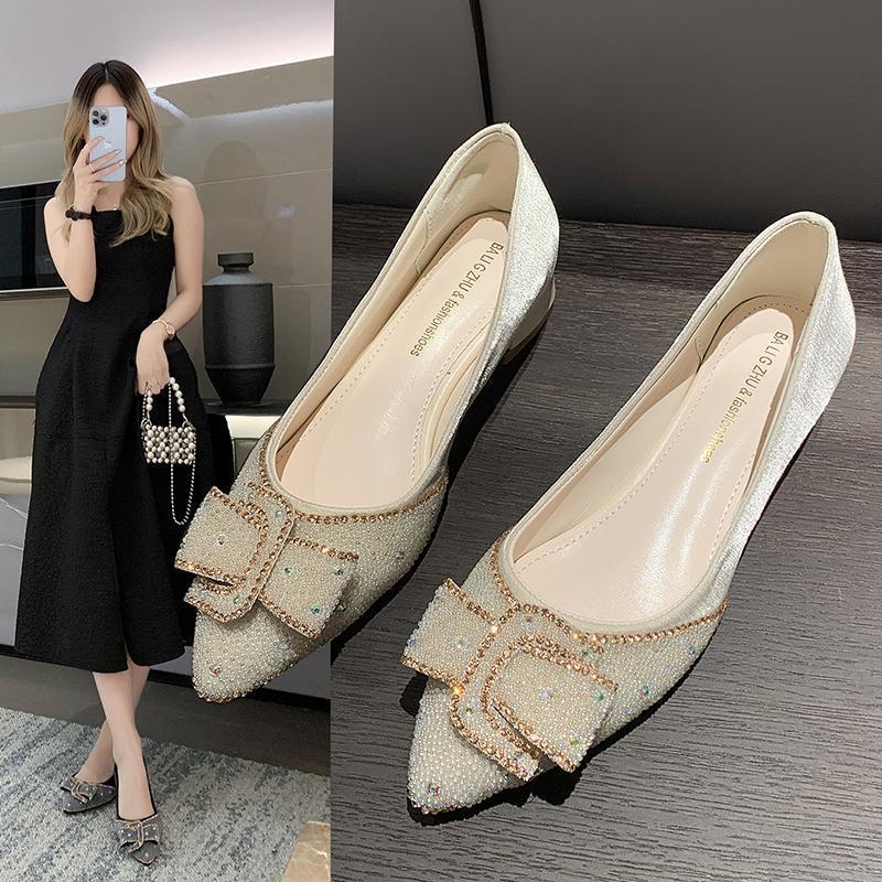 French pointed single shoes women's 2025 spring and autumn new shallow mouth rhinestone fairy shoes gentle thick heel one pedal bridesmaid shoes
