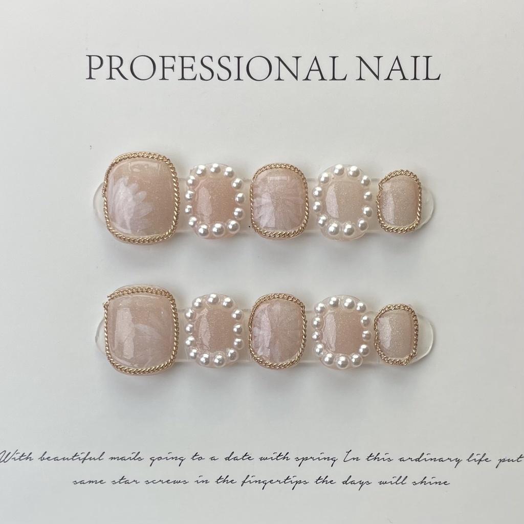 

Искусственные ногти РУЧНОЙ РАБОТЫ Элегантные ландыши и жемчуг Фототерапевтические ногти Многоразовые и съемные ногти