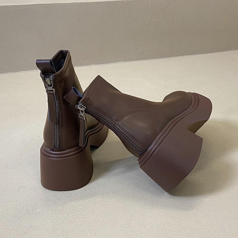 Platform short boots women's autumn 2025 new retro autumn and winter small versatile thin boots rear zipper Martin short boots