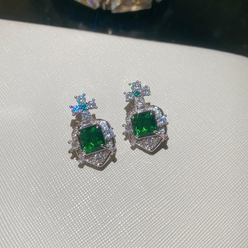 Sparkling zircon square bracelet necklace stud earrings set light luxury high-end exquisite dress banquet temperament jewelry women