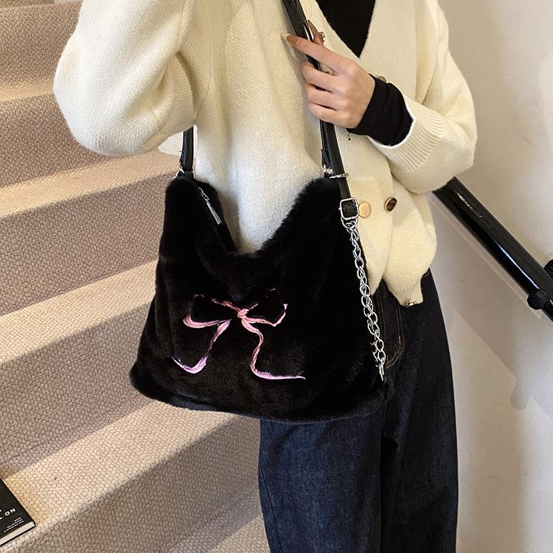 Casual fluffy bag large capacity tote bag bow women's shoulder underarm bag autumn and winter new backpack plush bag