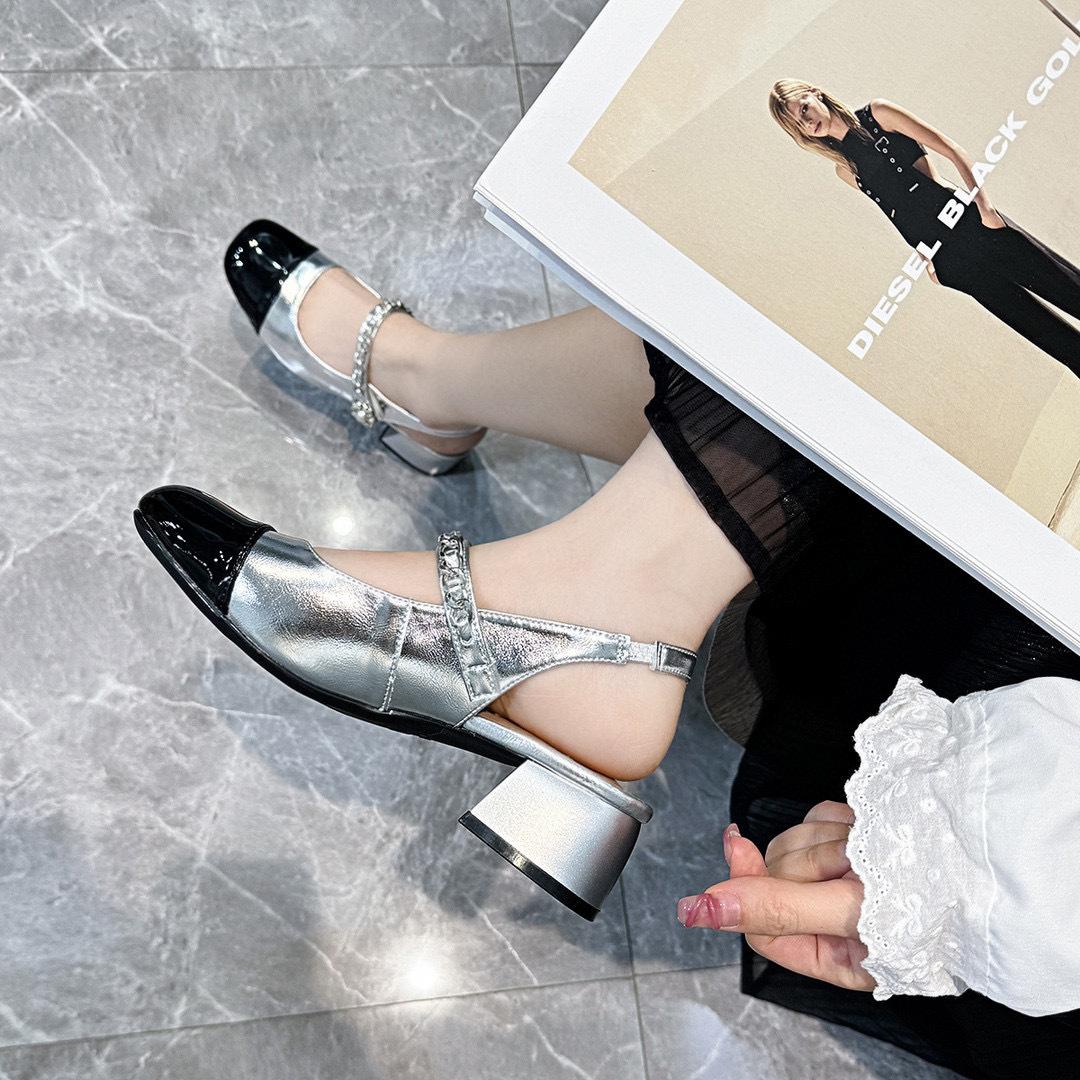 

Босоножки на высоком каблуке женские летние новые цветные с сумкой с закрытым носком с открытой пяткой на толстом каблуке на одной пуговице модная обувь 41 серебряный