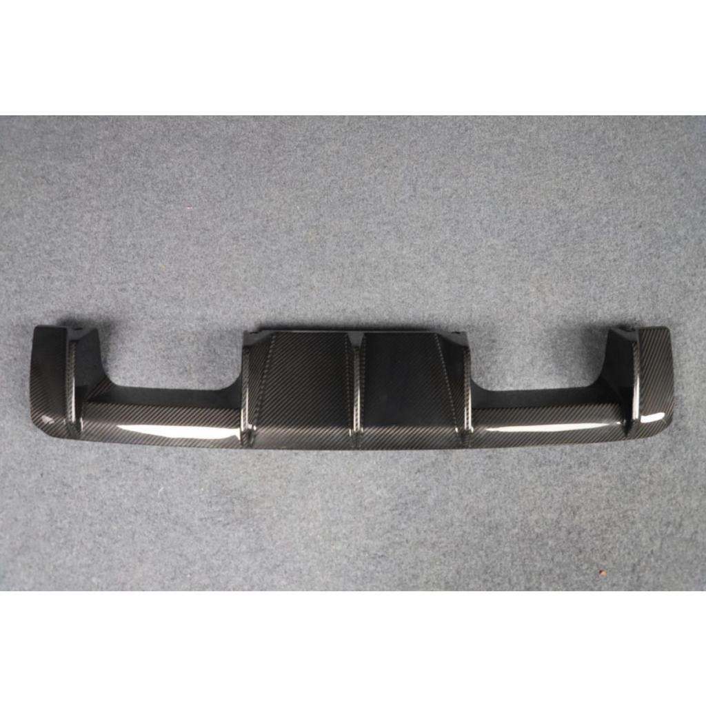 Compatible Rear Diffuser Tail Lip Body Kit with Light for BMW M3/M4 G80/G82 (2020)