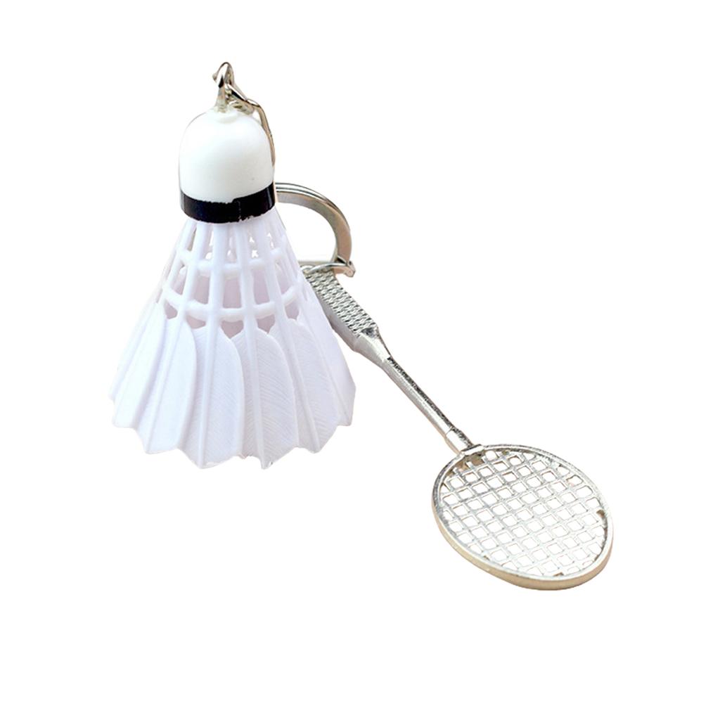 Creative Badminton Racket Keychain Alloy Key Holder Accessory for Sports Enthusiasts and Fashionable Everyday Use