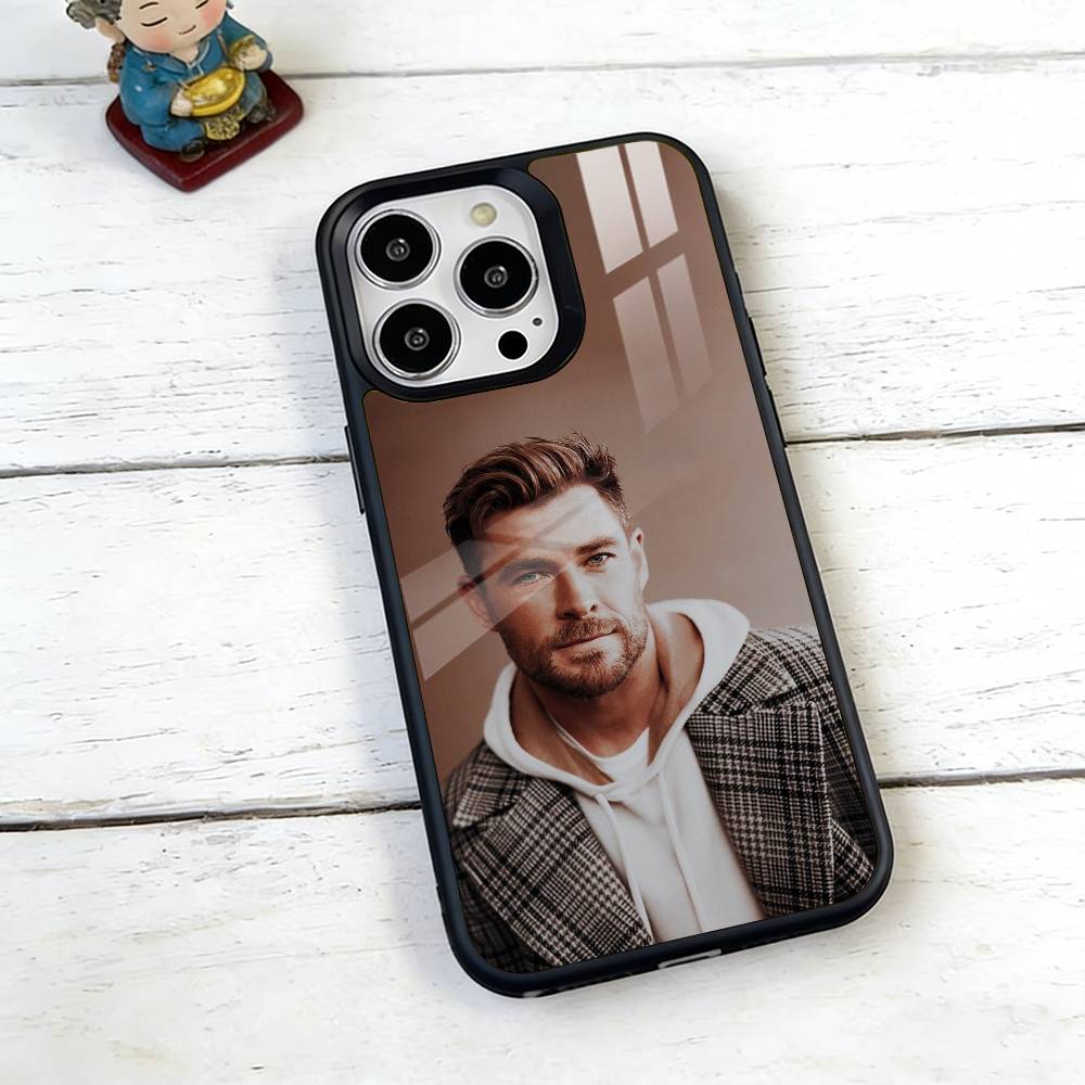 Chris Hemsworth Phone Case For iPhone17,16,15,14,13,12,11 Plus,Pro Magnetic with Magsafe Wireless Charging