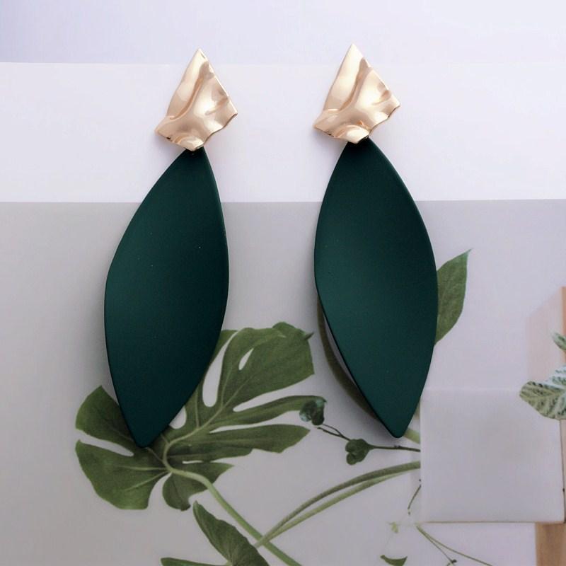 

New fashion exaggerated Big Earrings for Women Geometric Leaf Earrings Golden women Zircon Party Gift Wholesale