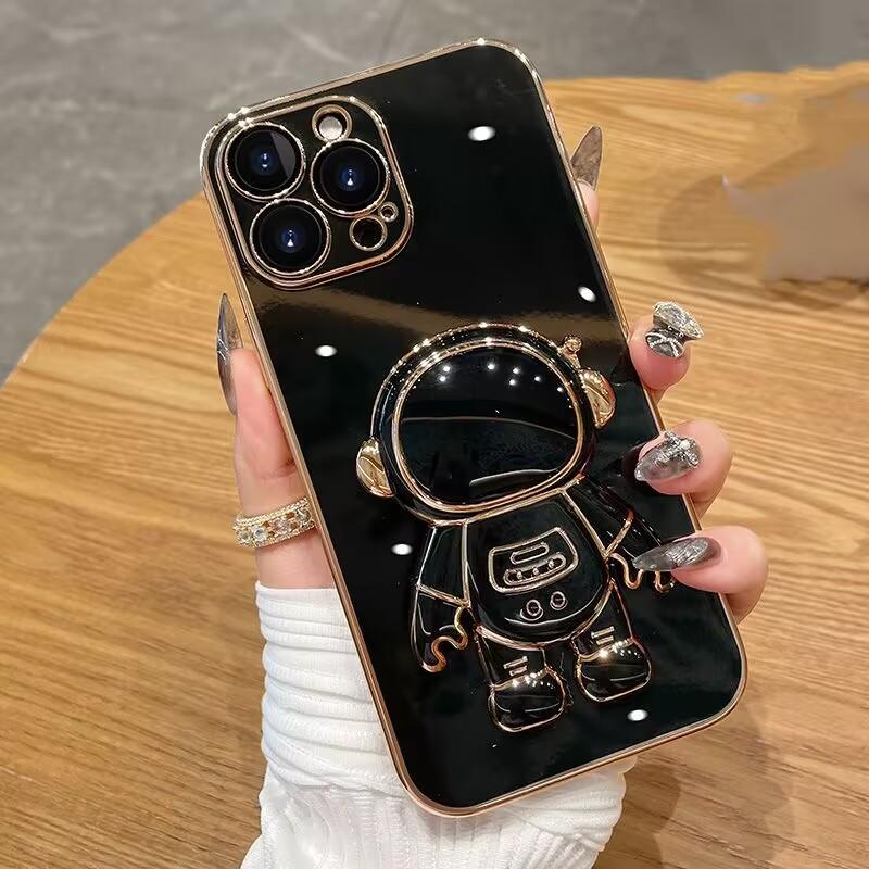 

Складной чехол-держатель с астронавтом для iPhone 15 14 13 12 11 Pro Max Mini XS XR X 8 7, роскошный мягкий чехол с покрытием For 7 8 or SE 2020 чёрный