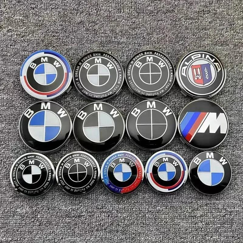 4 PZ 56/68mm Logo in ABS Per Coprimozzo Automobilistico Per BMW 50° Anniversario Nuova X1 X3 X5 X7 Serie 1 2 3 5 7 Raccordi Centrali Ruota.