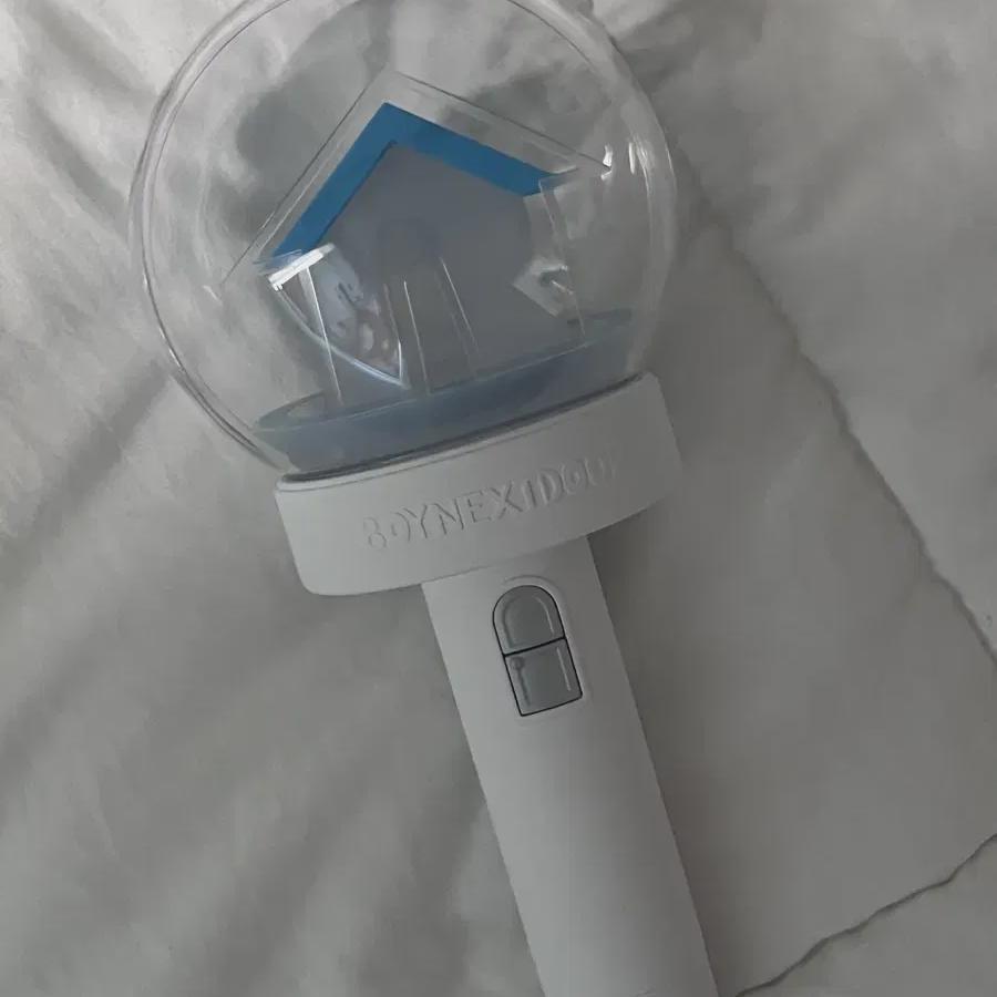 

Замечательные лайтстики Boynextdoor