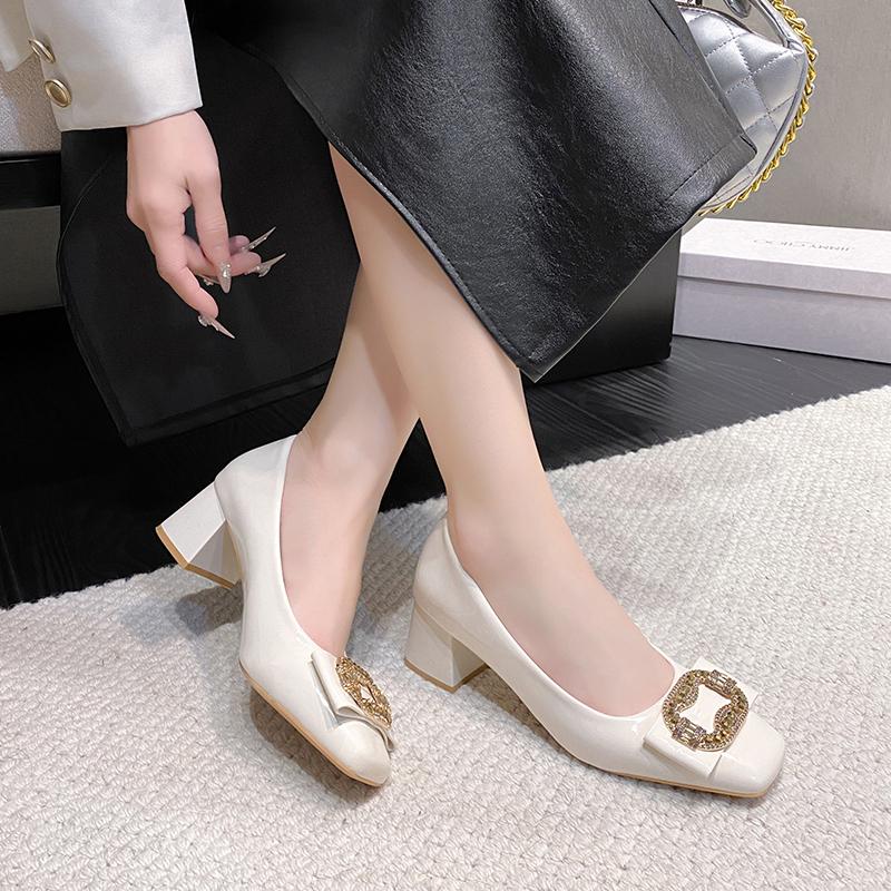 Fashion 2025 Bling Big Crystals Round Buckle Chunky Heels Pumps Women Shoes Dark Green Fashion and Leisure Pointed Toe Pumps