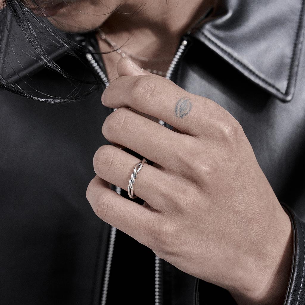 Silvertag Sir-25Fw5 Knot Open Silver Ring