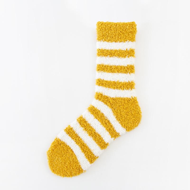 5/10 Paar Lässige Winter Verdickte Gestreifte Korallenfleece Socken für Damen Fleecegefüttert Warme Haus Schlafsocken Mittlere Wade Plüsch Boden Socken Überzieher