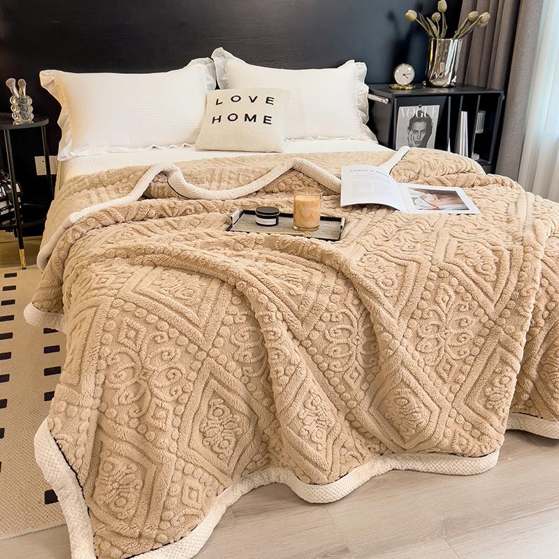 Contemporary Carved Velvet Bed Blanket Luxury 350g Thickened Autumn Winter Warm Blanket Machine Washable Multipurpose Comforter