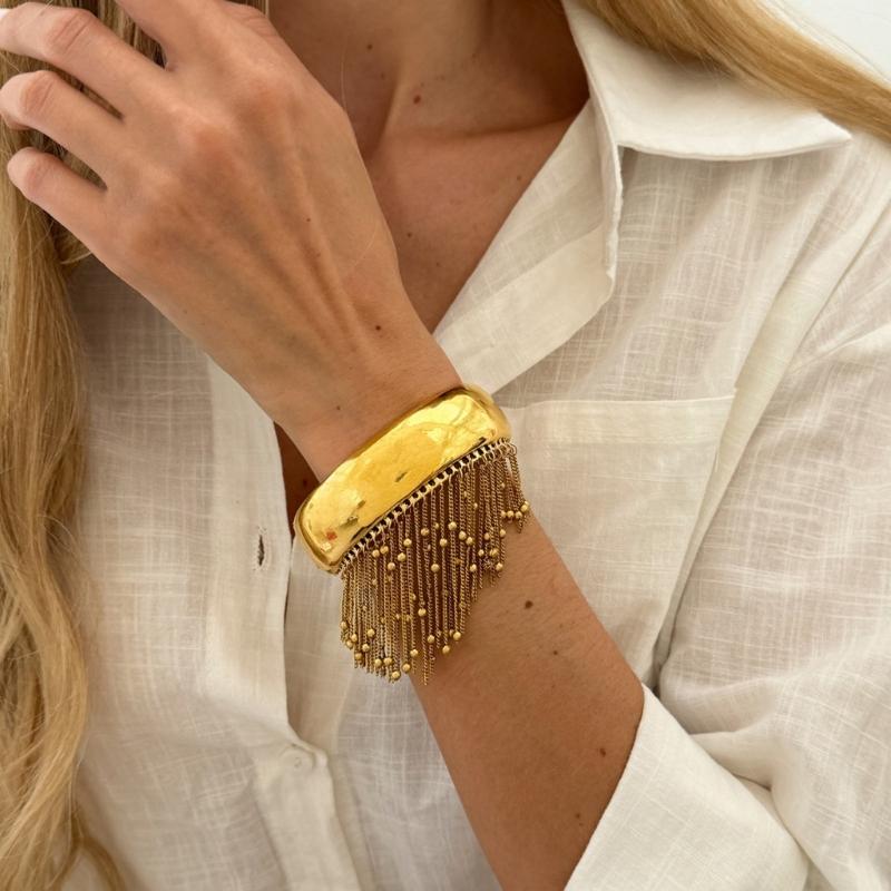 Trendy Geometric Metal Bead Bracelet with Stylish Tassels Details Dangling Charm Handchain For Daily Wear
