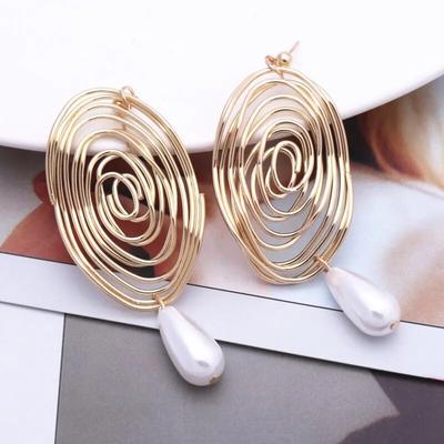 Pendientes colgantes de perlas simuladas de moda coreana para mujer, colgante geométrico de metal, accesorios de joyería para bodas y fiestas