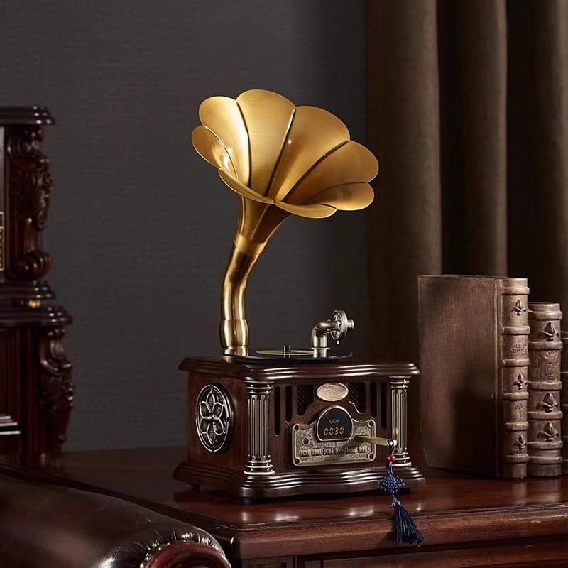 Vintage wooden bluetooth phonograph speaker European retro sound system creative living room display decoration gift for home