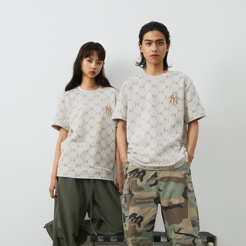 New MLB MONOGRAM Collection New York Yankees T Shirt Unisex Cream 3ATSM0143-50CRS