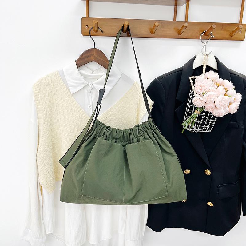 Spring and Summer New Women's Shoulder Bag Casual Niche Design 2025 Spring Messenger Bag Trendy Personalized Bucket Bag