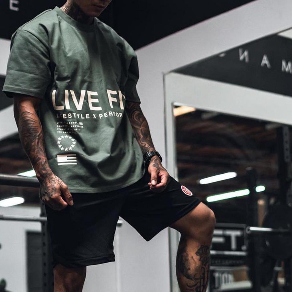 Pánské nadměrné velikosti ležérní fitness tričko s krátkým rukávem a kulatým výstřihem - Prodyšné, široká ramena, streetwear.