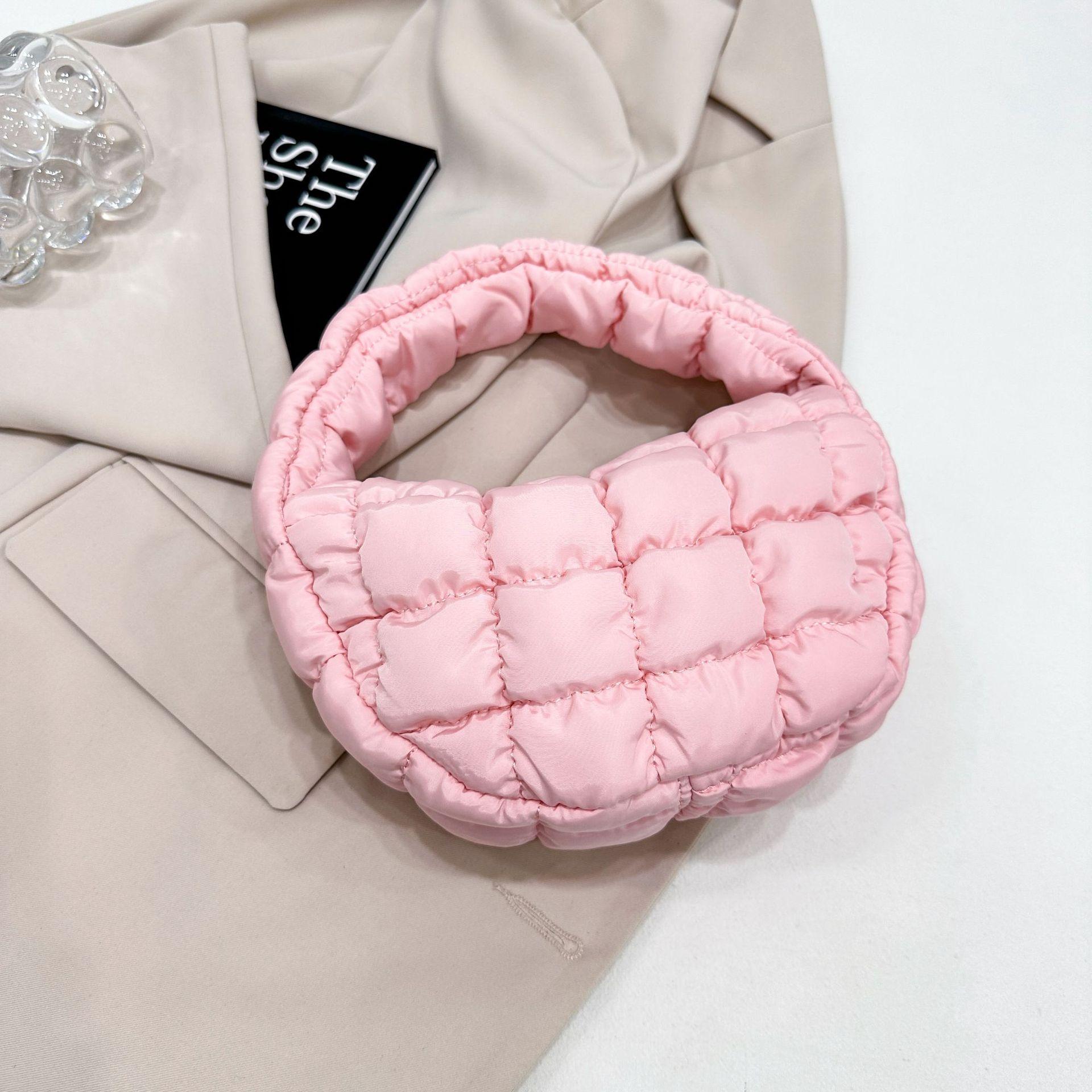 2025 Fall/Winter New Pleated Plaid Cloud Bag Armpit Bag Down Design Foreign Fashionable Mini Handbag