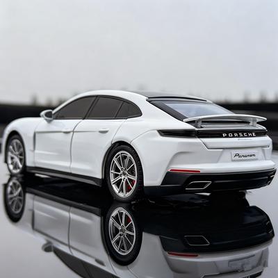 AABKQ1 1:24 Porsche Panamera 2025 Coupe Alloy Sports Car Model Diecast Metal Vehicle Car Model Sound and Light Simulation Kids Toy Gift