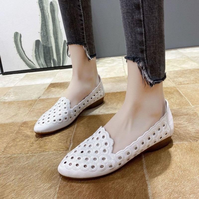 Retro Hollow Pointed Head Low Heel Fashion Casual One Foot Stirrups