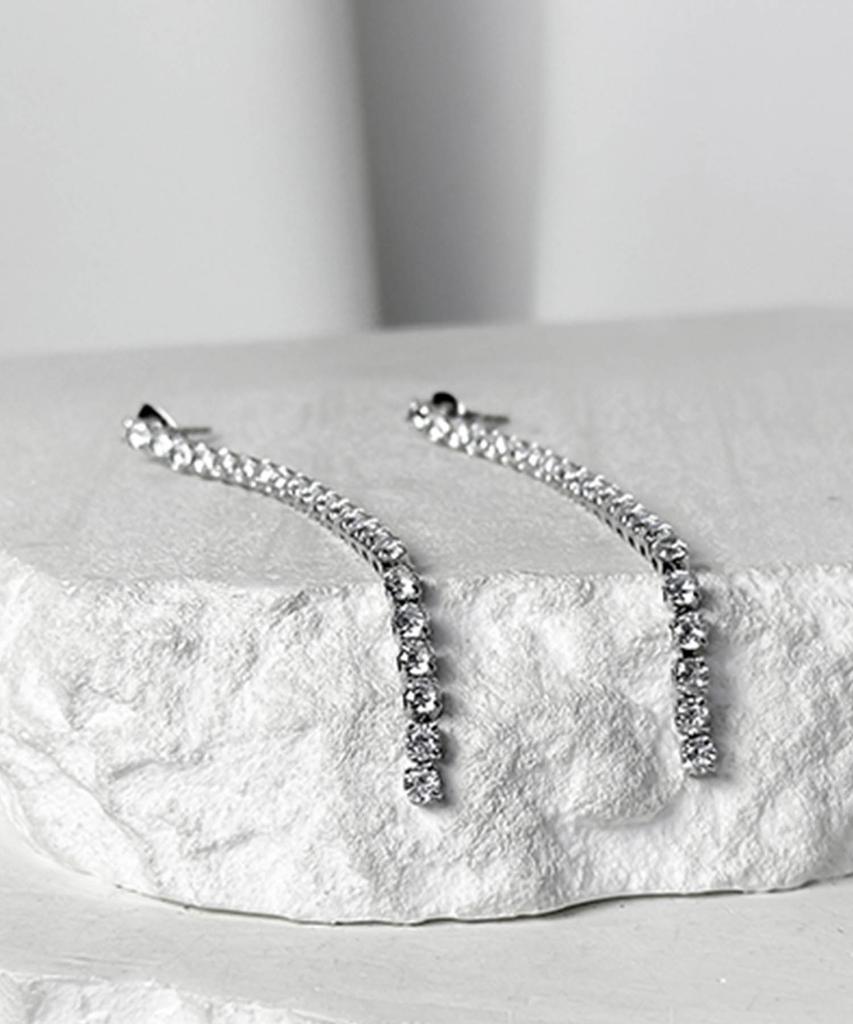 Blessed Bullet Blessed_Ice Line Drop Chain Earrings
