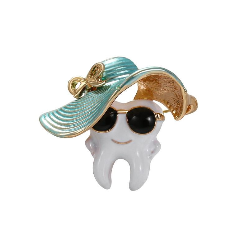 Cute Holiday Tooth Small and Fashionable Brooch