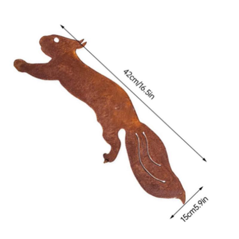 Rusty Metal Bird Silhouette: Retro Garden Tree Ornament