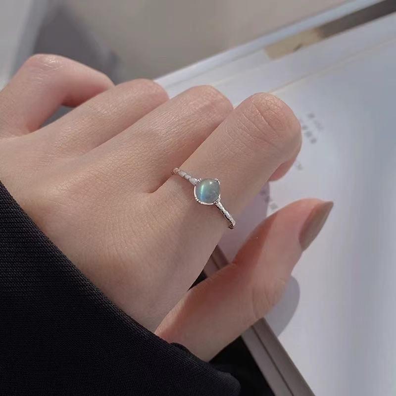 925 Sterling Silver Moonstone Women's Ring: Simple, Elegant, Luxury Fashion with a Cool, Stylish Design