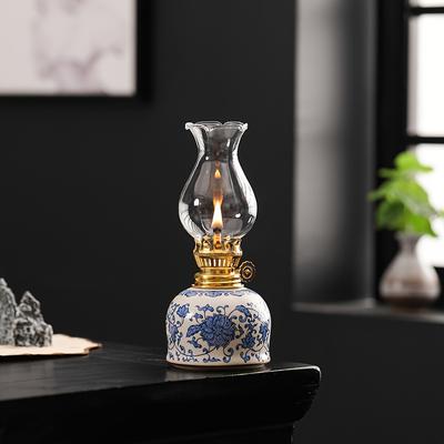 [Vintage Ceramic Decor] 1pc Vintage Ceramic Tabletop Decor with Blue & White Floral Pattern - Ideal for Home Decoration and Cozy Atmosphere