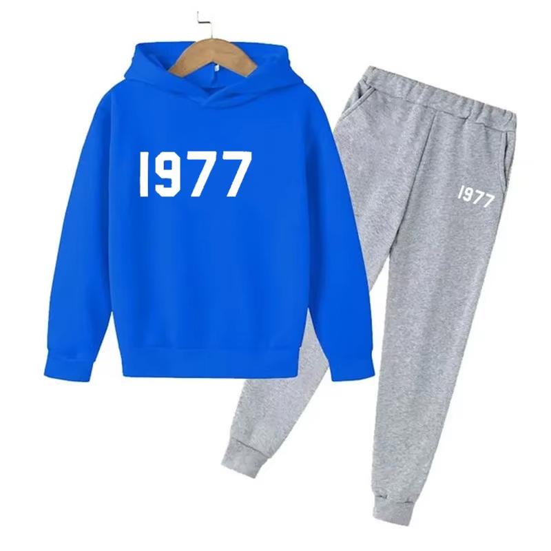 Fashion Casual 1977 Boys Girls 2 Piece Sets Tracksuit Kids Hooded Sports Suit Children Hoodies Sweatshirt Top+Pants Streetwear