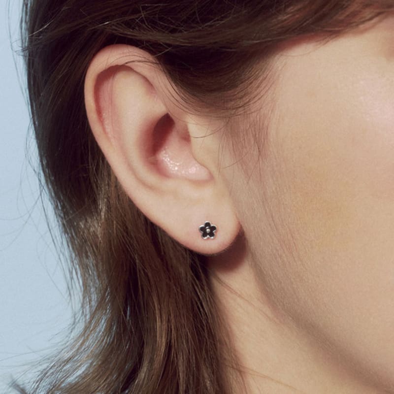 

JUDY AND PAUL [925 Silver] Flea Color Flower Mini Earrings Mint