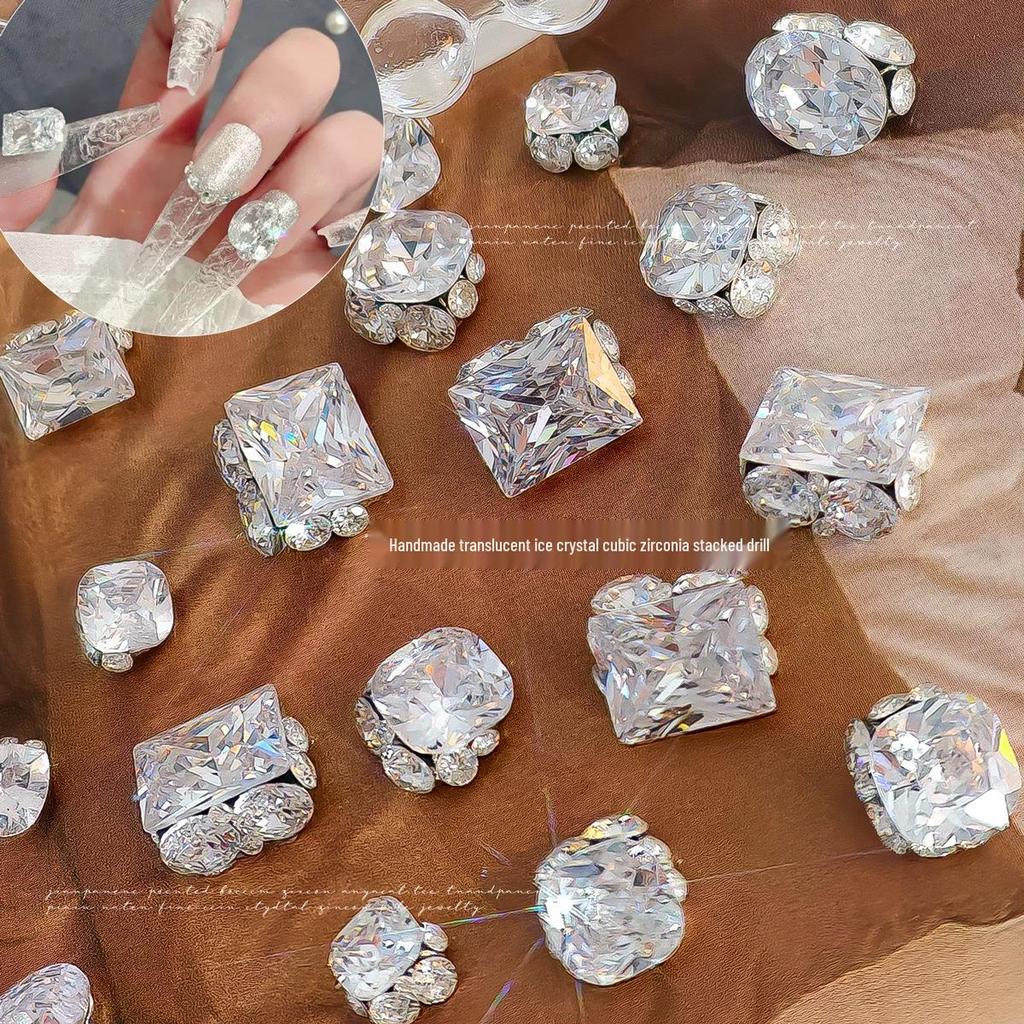 White Zirconia Handmade Rhinestone Nail Art Decorations - Super Sparkly Pigeon Egg Style
