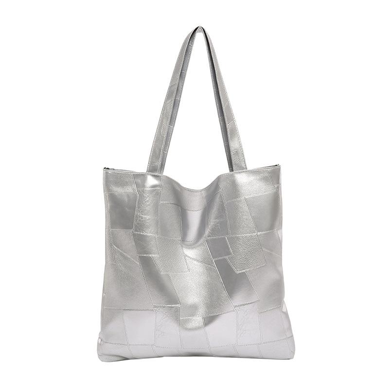 

Повседневная мягкая сумка большой вместимости женская летняя сумка 2024 года в иностранном стиле с текстурой сумка-тоут сумка-ведро