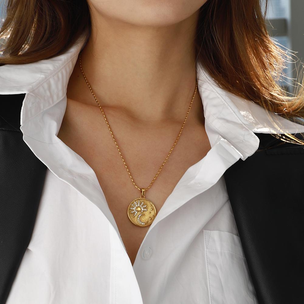Edelstahl Sterne Mond Anhänger Halskette Wasserbeständig Metall Mode Statement Schmuck Zubehör für Frauen