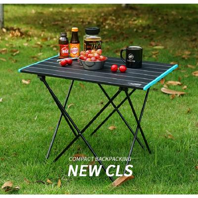 Ultraleichtes, kompaktes Camping-Alu. Klapptisch mit Tragetasche
