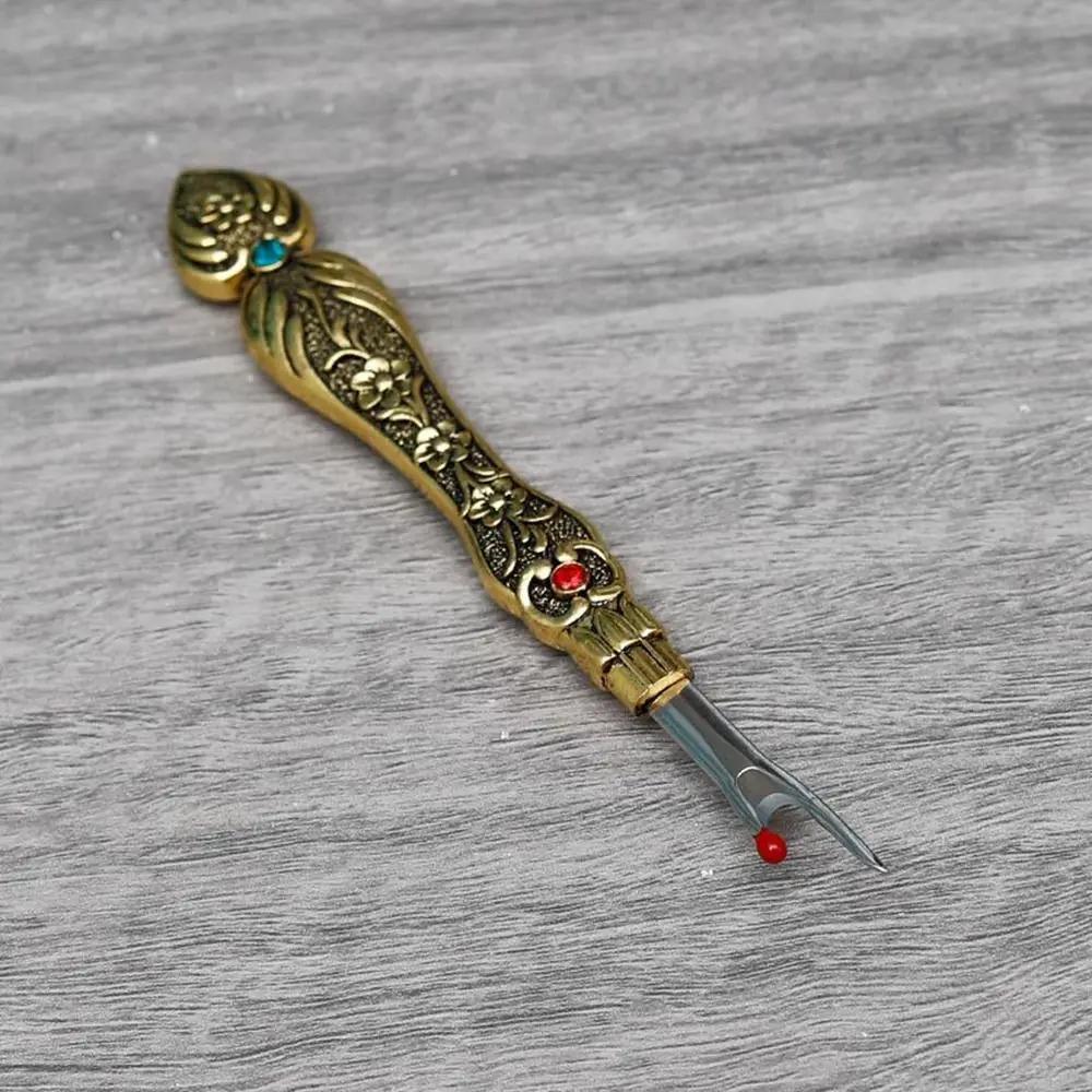 Cross-stitch Handy-Stitch Needlework Cross Seam Ripper Thread Cutter Seam Ripper Stitch Remover Thread Remover