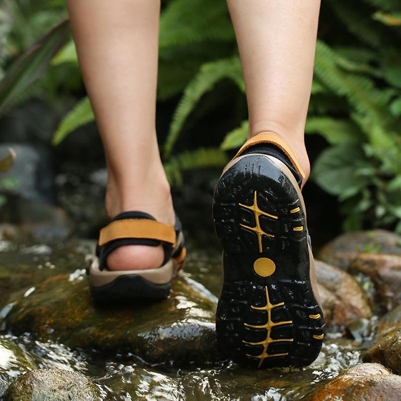 Summer Classic Men Leather Sandals Men's Sports Sandals Soft Comfortable Black Beach Sandals Slippers Men Shoes Large Size 38-48