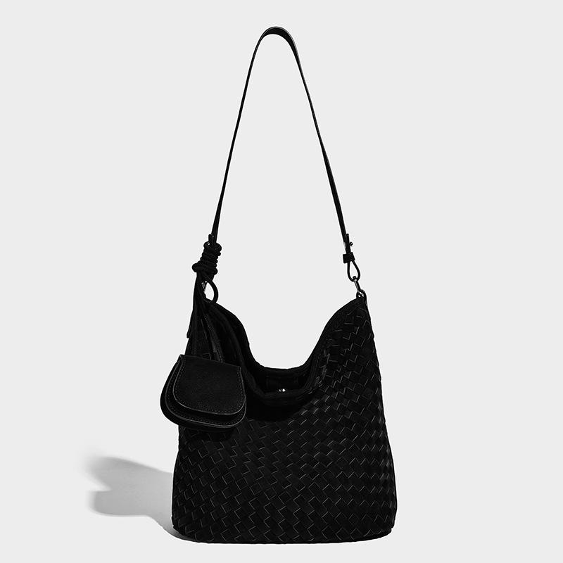 Niche Design Fashion Woven Bucket Bag for Women 2025 New Versatile Casual Lazy Style Commuter Shoulder Bag